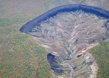 Σιβηρία: Λιώνει ο πάγος στην «Πύλη της Κολάσεως»