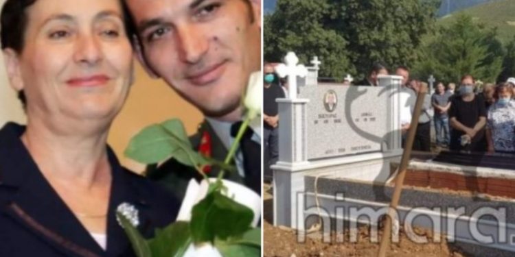 Πύρρος Δήμας: Θρήνος στην κηδεία της μητέρας του[photo]