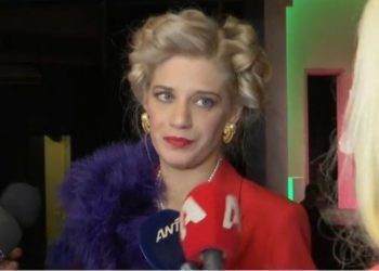 Τζένη Θεωνά: «Το παιδί μου θα πάει μόνο του στον ποταμό να βαφτιστεί»