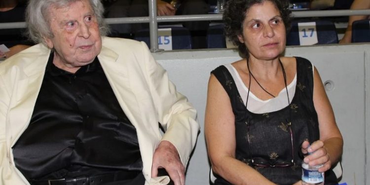 Ξεσπά η Μαργαρίτα Θεοδωράκη – «Δεν έχω την οικονομική δυνατότητα να πάω στο μνημόσυνο του πατέρα μου»