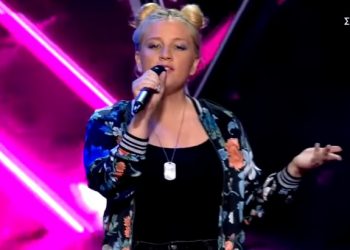 The Voice: Καθήλωσε κοινό και coaches η παίκτρια με το πρόβλημα όρασης[video]