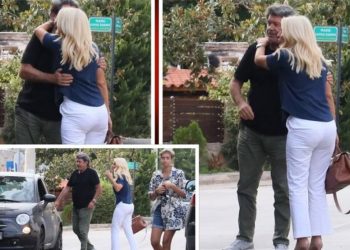 Μενεγάκη-Λάτσιος: Οι αγκαλιές και τα φιλιά στη μέση του δρόμου!