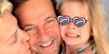 Μενεγάκη-Παντζόπουλος: Η συγκινητική ιστορία πίσω από το όνομα Μαρίνα που έχουν δώσει στην κόρη τους