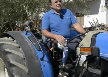 Οδήγησε το τρακτέρ σχεδόν 1,5 χιλιόμετρο με κομμένο πόδι: H συγκλονιστική ιστορία του ήρωα-αγρότη