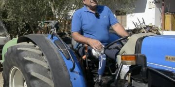 Alldaynews.gr Οδήγησε το τρακτέρ σχεδόν 1,5 χιλιόμετρο με κομμένο πόδι: H συγκλονιστική ιστορία του ήρωα-αγρότη