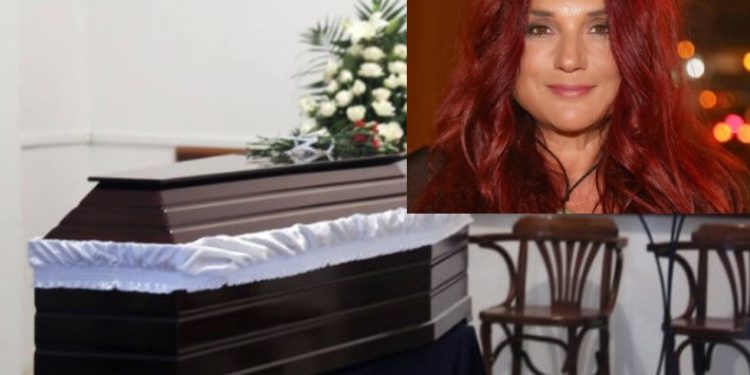 Alldaynews.gr Θρήνος στην κηδεία της  Ζέτας Καραγιάννη