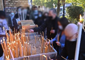 Θεσσαλονίκη-Άγιος Δημήτριος: Συνωστισμός εντός και εκτός ναού[video]