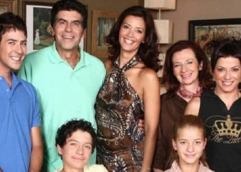 Alldaynews.gr «Ευτυχισμένοι Μαζί» – Ο θάνατος πρωταγωνίστριας σήμανε το τέλος της σειράς