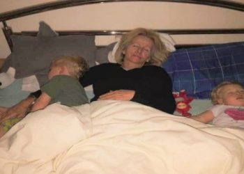 «Το ΕΥΧΑΡΙΣΤΩ της μητέρας μου όταν ήρθε να κρατήσει τα παιδιά μου για να βγούμε με τον άντρα μου»