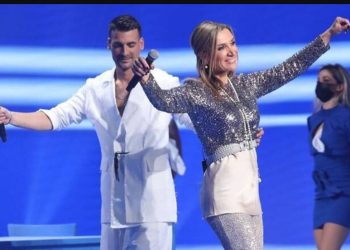 Έφυγε από το J2US και βρήκε τον έρωτα; Το νέο φλερτ του Δημοσθένη είναι μία… κούκλα!