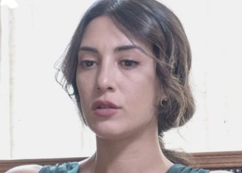 Σασμός: Στην αγκαλιά άλλου άνδρα η Στέλλα-Παρελθόν ο Αστέρης