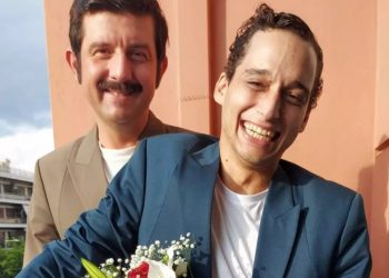 Μιχάλης Οικονόμου: Παντρεύτηκε με τον σύντροφό του, Γιώργο Μακρή