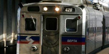 Alldaynews.gr Γυναίκα έπεσε θύμα βιασμού σε μετρό και οι συνεπιβάτες τραβούσαν… βίντεο