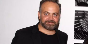 Alldaynews.gr Μιχάλης Κεφαλογιάννης: «Ο πατέρας μου πέθανε στο σπίτι του, κρατώντας μου το χέρι»