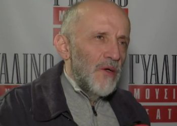 Μάνος Βακούσης: Πριν γίνω ηθοποιός ήμουν βοηθός σε νεκροτομείο, μου έφεραν μια κοπέλα που ήταν γειτόνισσα μου