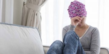 Alldaynews.gr Όταν διαγνώστηκα με καρκίνο κατάλαβα και τις “αληθινές” μου φίλες. Δεν σήκωναν ούτε τα τηλέφωνα