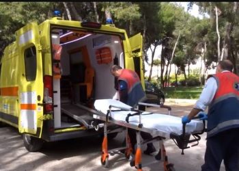 Γλυφάδα: 34χρονος «Κατασκόπευε» την πρώην του και τον έστειλαν στο νοσοκομείο απο το Ξύλο