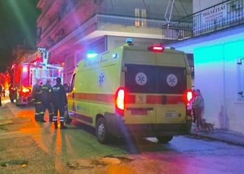 Απίστευτο συμβάν: Πλήρωμα του ΕΚΑΒ πήγε να βοηθήσει γυναίκα και εκείνη τους έδειρε!!