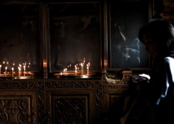 Νεκρή γυναίκα από κορωνοϊό σε αδελφότητα «προπύργιο» αρνητών στη Θεσσαλονίκη