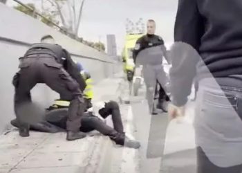 Σοκαριστικές εικόνες από τους πυροβολισμούς στη Κηφισιά – Οι πρώτες βοήθειες στον τραυματία (vids)