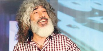 Alldaynews.gr Γιάννης Γιοκαρίνης: Ο εθισμός με το αλκοόλ και η «Ευλαμπία» που δεν του άρεσε