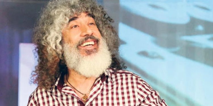 Alldaynews.gr Γιάννης Γιοκαρίνης: Ο εθισμός με το αλκοόλ και η «Ευλαμπία» που δεν του άρεσε