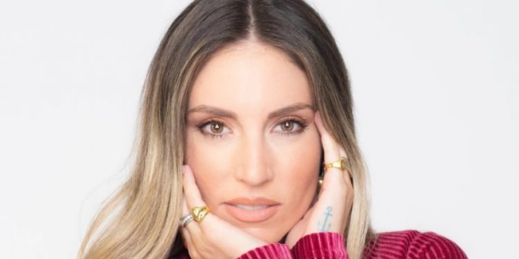 Alldaynews.gr Αθηνά Οικονομάκου: Δύσκολες στιγμές στο νοσοκομείο