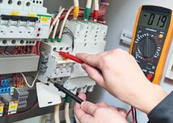 Μόνο Φρίκη: 66χρονος ηλεκτρολόγος ευνούχιζε άντρες στο τραπέζι της κουζίνας του