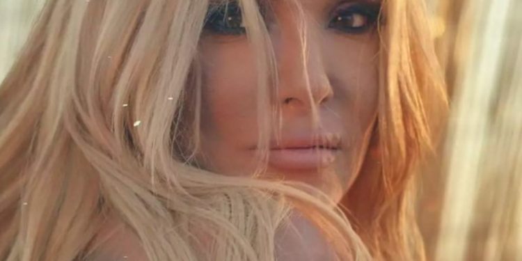 Alldaynews.gr Αγγελική Ηλιάδη: Η τραγουδίστρια που γίνεται Αγρότισσα!