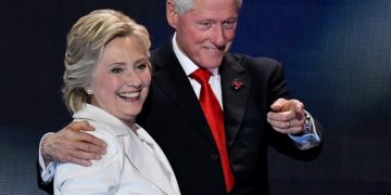 Alldaynews.gr Στην εντατική o Μπιλ Κλίντον-Δύσκολες ώρες για τον πρώην πρόεδρο της Αμερικής