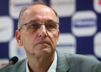 Λιόλιος: “Αν ξαναδώ έστω και ένα παιδί να κλαίει, ο υπεύθυνος θα φύγει κλωτσηδόν”