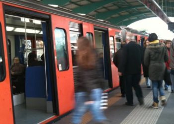 ΜΜΜ: Ξεχάστηκε το “Κρατάμε αποστάσεις”-Είμαστε σαν Σαρδέλες