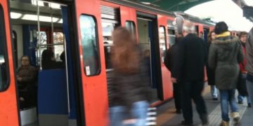 Alldaynews.gr ΜΜΜ: Ξεχάστηκε το “Κρατάμε αποστάσεις”-Είμαστε σαν Σαρδέλες