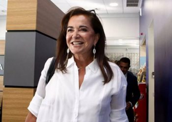 Ντόρα Μπακογιάννη: Η ιστορία με το άγνωστο «εγγόνι» της, τον Άγγελο