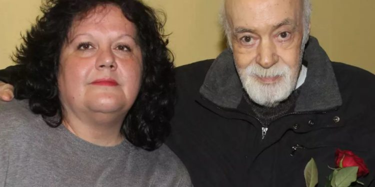 Ανδρέας Μπάρκουλης: Στα «μαχαίρια» η κόρη του Βίκυ με την τελευταία του σύζυγο Μαίρη Μπάρκουλη