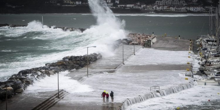 Έρχεται το φαινόμενο της «ψυχρής λίμνης»-Τι είναι, πού θα «χτυπήσει»