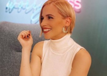 Alldaynews.gr Νάντια Μπουλέ: “Παρακαλώ κατεβάστε το”-Διαψεύδει την φήμη που κυκλοφόρησε