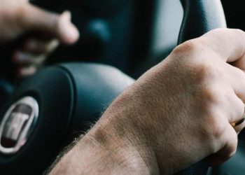 Οδική ασφάλεια: Έρχεται όριο 30 χλμ./ώρα σε κατοικημένες περιοχές – Η ασφαλέστερη χώρα και η Ελλάδα