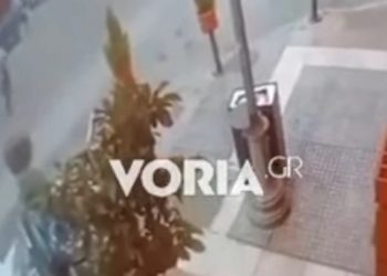Θεσσαλονίκη: Βίντεο – σοκ από παράσυρση γυναίκας – Τροχαίο με εγκατάλειψη
