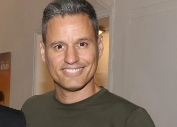 Γρηγόρης Πετράκος: «Κάνω εμετό στη μούρη σας»[video]