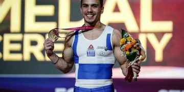 Πετρούνιας μετά το σάλο: Νιώθω χρέος να ζητήσω ένα τεράστιο συγγνώμη από όλους τους Έλληνες