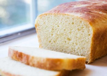 Μια καλή λύση για το μπαγιάτικο ψωμί εκτός από τα μπιφτέκια