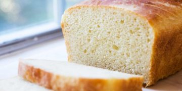 Μια καλή λύση για το μπαγιάτικο ψωμί εκτός από τα μπιφτέκια