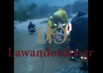 Κακοκαιρία – Μπάλλος: Πυροσβέστες έσωσαν οικογένεια – «Η γρήγορη επέμβαση απέτρεψε τα χειρότερα»