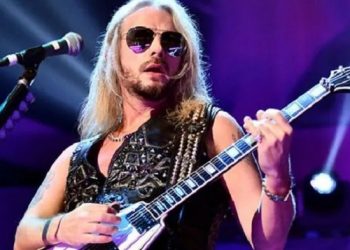 Ο κιθαρίστας των Judas Priest παθαίνει ανεύρυσμα πάνω στη σκηνή – Σώθηκε μετά από επέμβαση ανοιχτής καρδιάς (video)