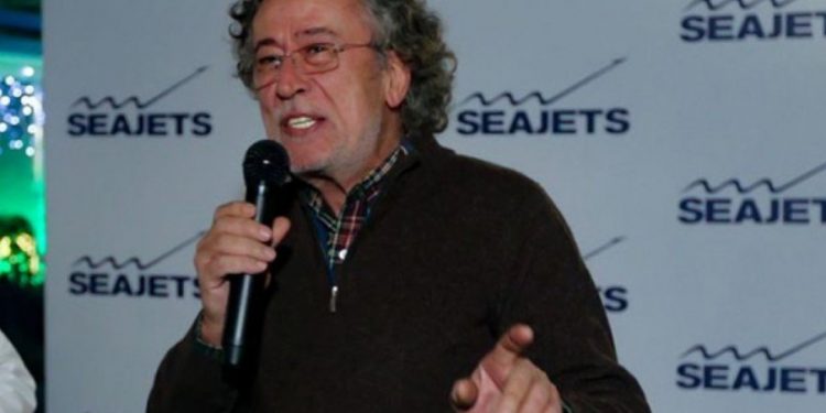 Alldaynews.gr Χαμός με post Μάκη Τριανταφυλλόπουλου για “ψεκασμένους”, μέτρα, κορωνοϊό- “Πέθανε φίλος μου και…”