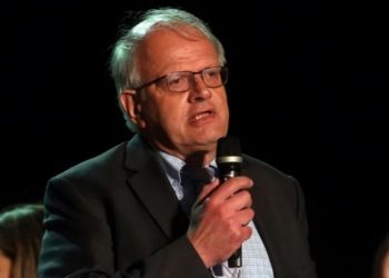 Θρήνος για τον Άκη Τσελέντη-Βαρύ πένθος στην οικογένειά του