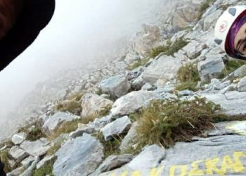 Κρεοπώλης από την Κοζάνη γίνεται viral όταν κάνει πρόταση γάμου στον …Όλυμπο (ΦΩΤΟ)