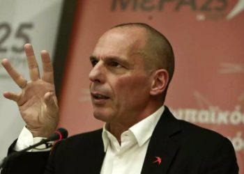 Alldaynews.gr Γιάνης Βαρουφάκης: Του έκλεψαν το φουσκωτό σκάφος στην Αίγινα