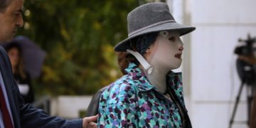 «Θα πεις την αλήθεια τώρα; Να κάτσω να ακούσω ή να φύγω;» Ζήτησε συγγνώμη η Έφη από την Ιωάννα για την επίθεση με το βιτριόλι